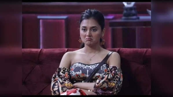 Karan makes Tejasswi feel that all her decisions her wrong