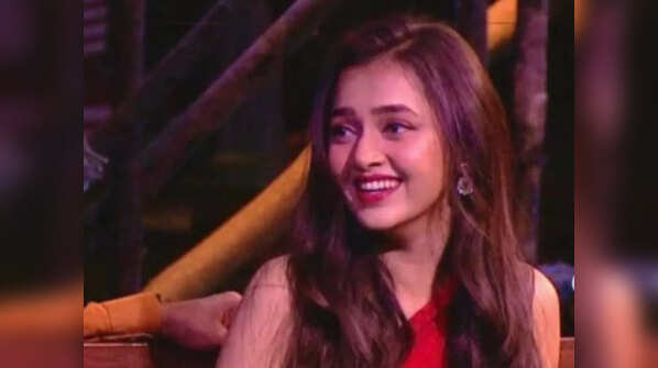 Karan Kundra makes Tejasswi feel lonely