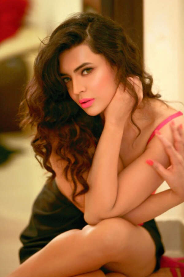 Shweta Bhardwaj Photos