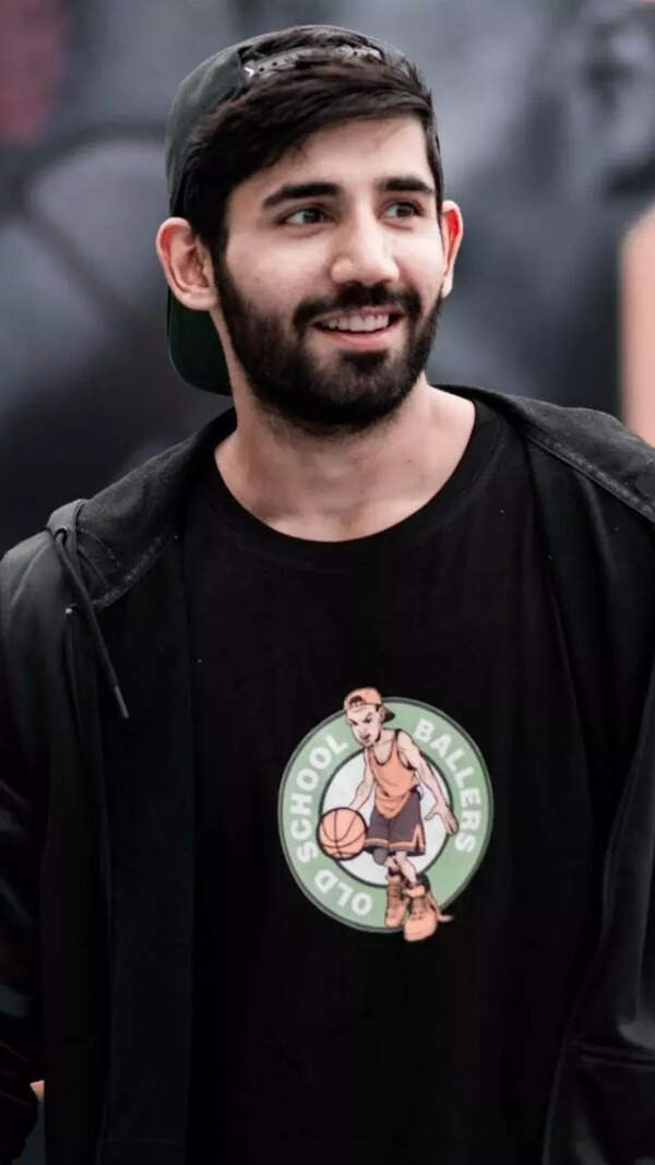 Varun Sood Images