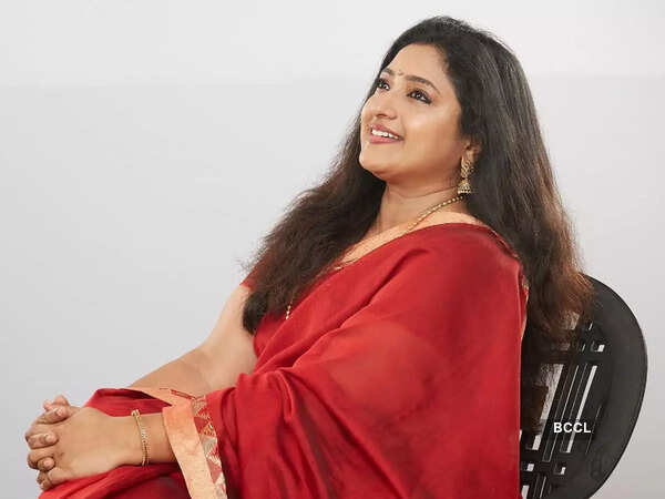 Praveena Stills