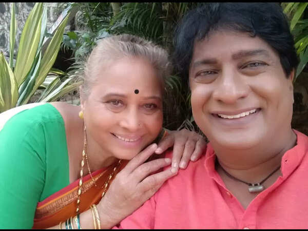 Savita Malpekar Photos
