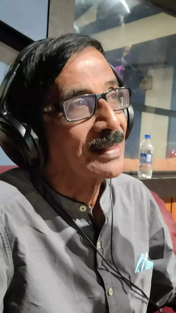 Manobala Pictures