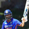 Shamsi gets rid of Pant