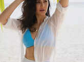 Newly-wed Katrina Kaif treats fans with her colourful bikini pictures;fans call Vicky Kaushal ‘Lucky Man’