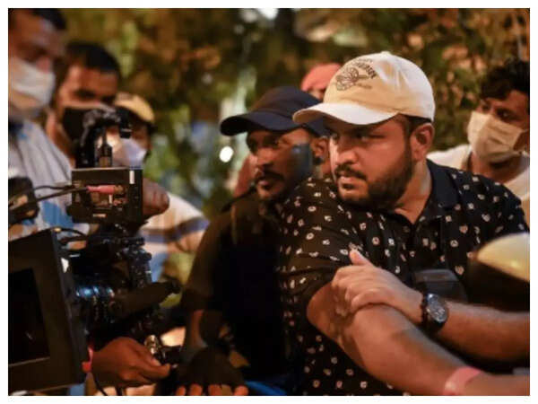 Aditya Sarpotdar Images