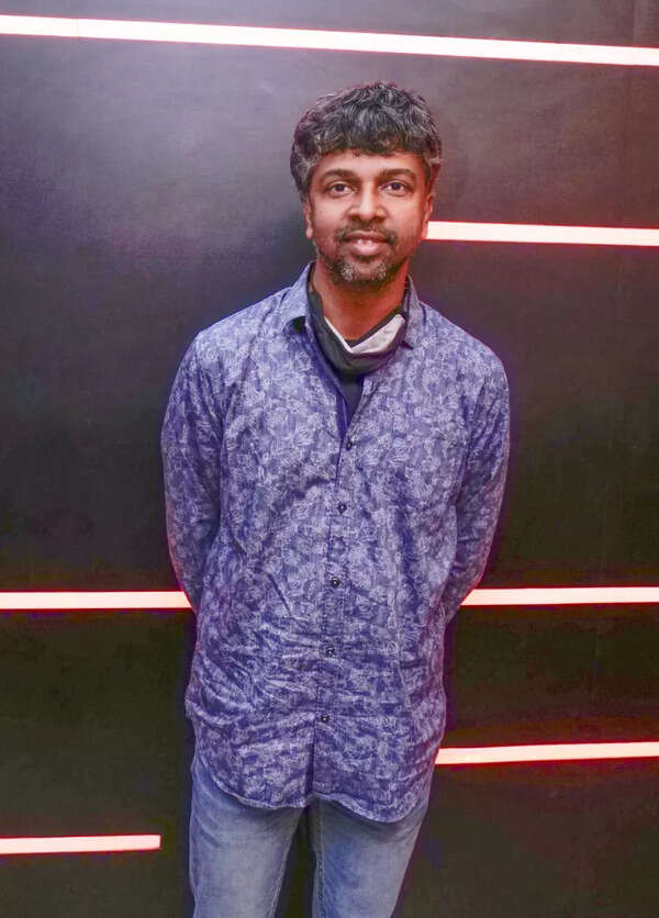 Madhan Karky Pictures