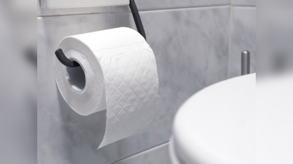 Gastrocolic reflex: Why do you poop right after the meal?