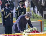 Nation pays homage to Mahatma Gandhi on 74th death anniversary; see pics