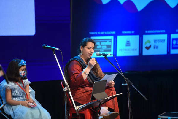 Deepti Mate Images