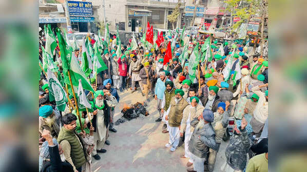 Unfulfilled promises: Photos of farmers' protest in Punjab, Haryana