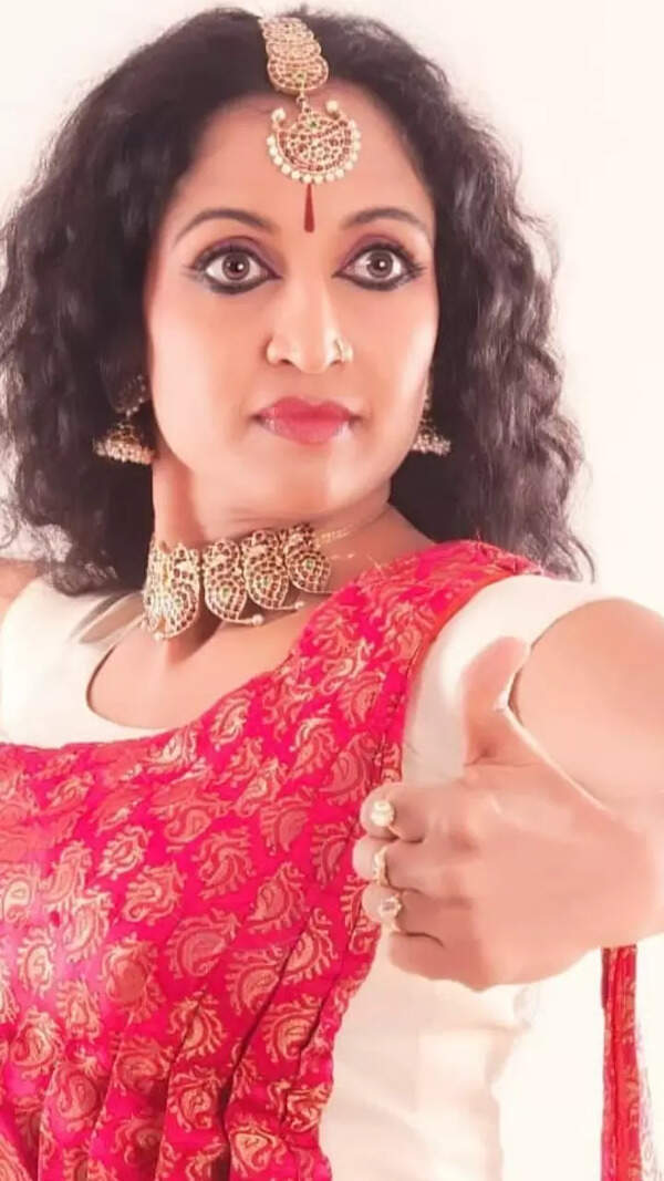 Yamuna Srinidhi Images