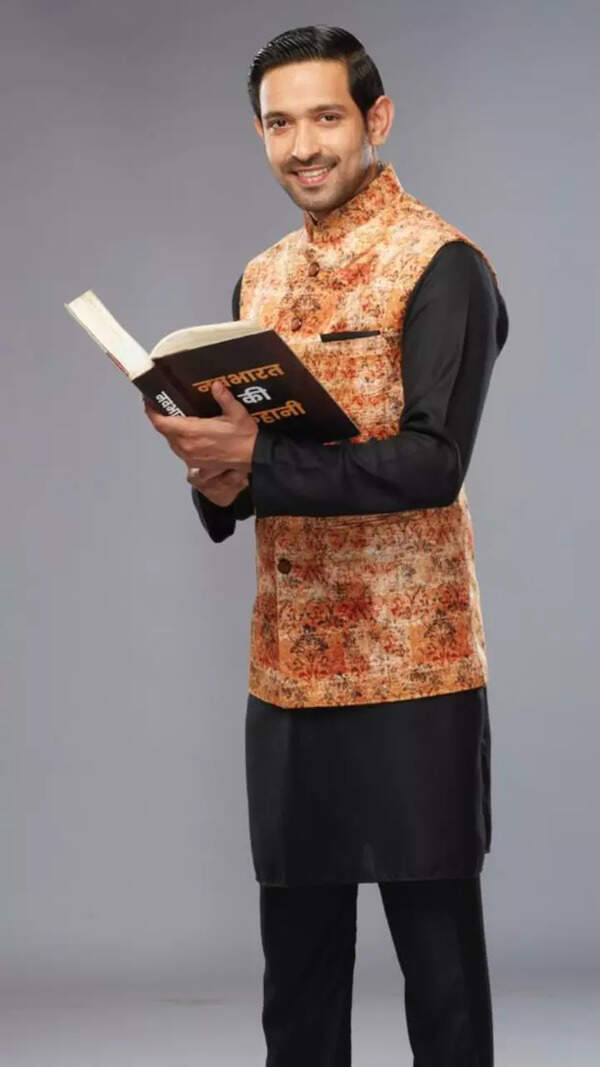 Vikrant Massey Images