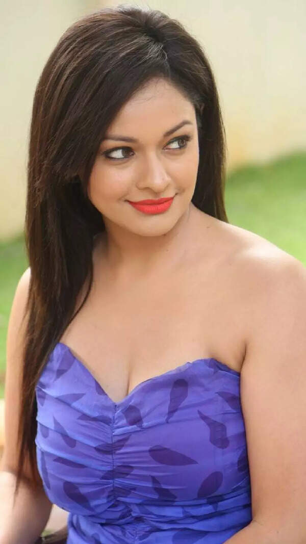 Pooja Kumar Pictures
