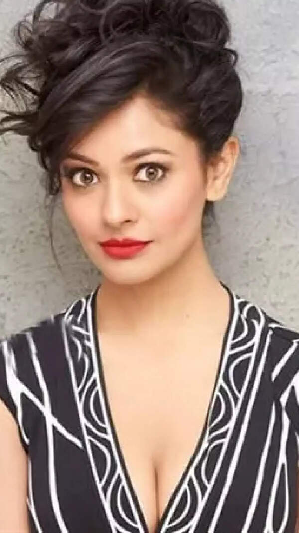 Pooja Kumar Photos