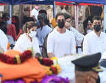 Lata Mangeshkar's funeral: PM Modi, Shah Rukh Khan, Asha Bhosle & others pay last respect at Shivaji Park