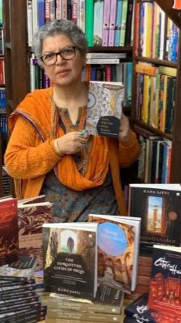Rana Safvi Photos