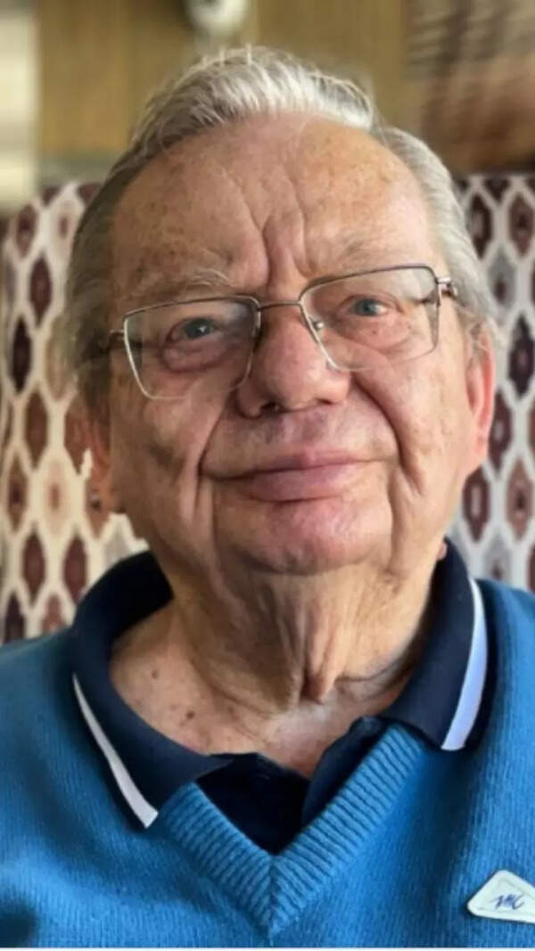 Ruskin Bond Wallpapers