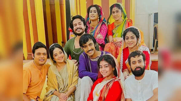 It’s a wrap for ‘Karunamoyee Rani Rashmoni’; here are some inside pics from the sets of the show