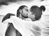 This kissing picture of Deepika Padukone and Ranveer Singh is breaking the internet