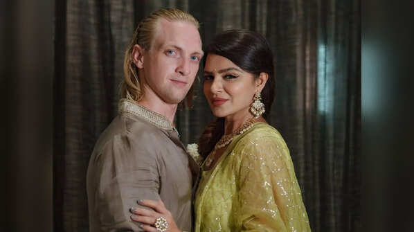 Aashka Goradia and Brent Goble