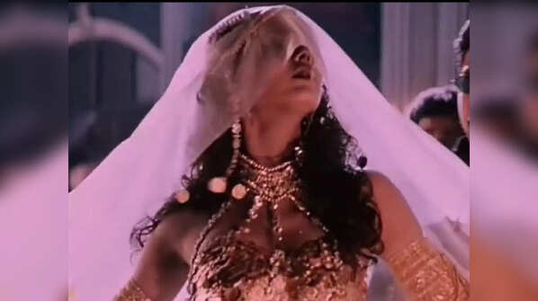 'Humma Humma' from Bombay