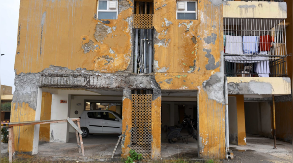 Gurugram condominium crumbles