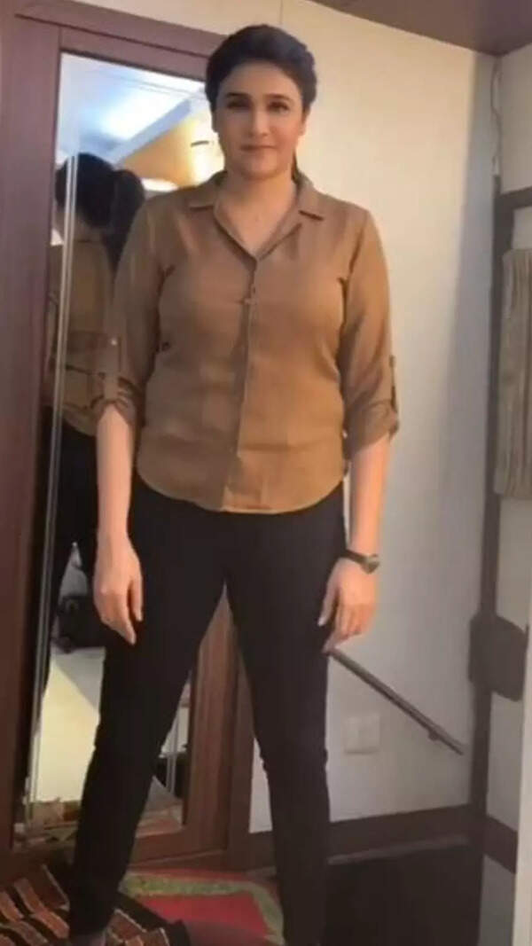 Anjena Kirti Photos