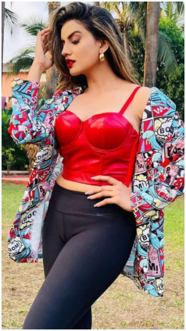 Akshara Singh Images
