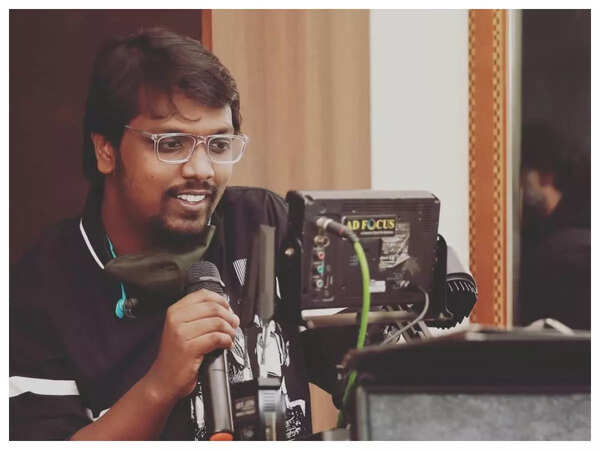 Rojin Thomas Pictures