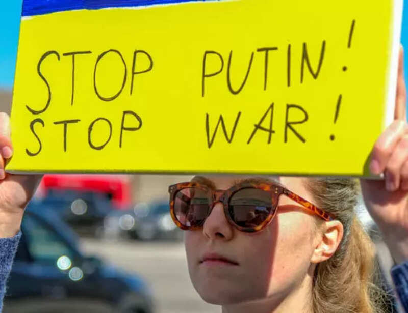 Thousands of protesters worldwide rally against Russia&rsquo;s invasion of Ukraine; see pics