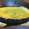 Is olive oil good for making an omelette?