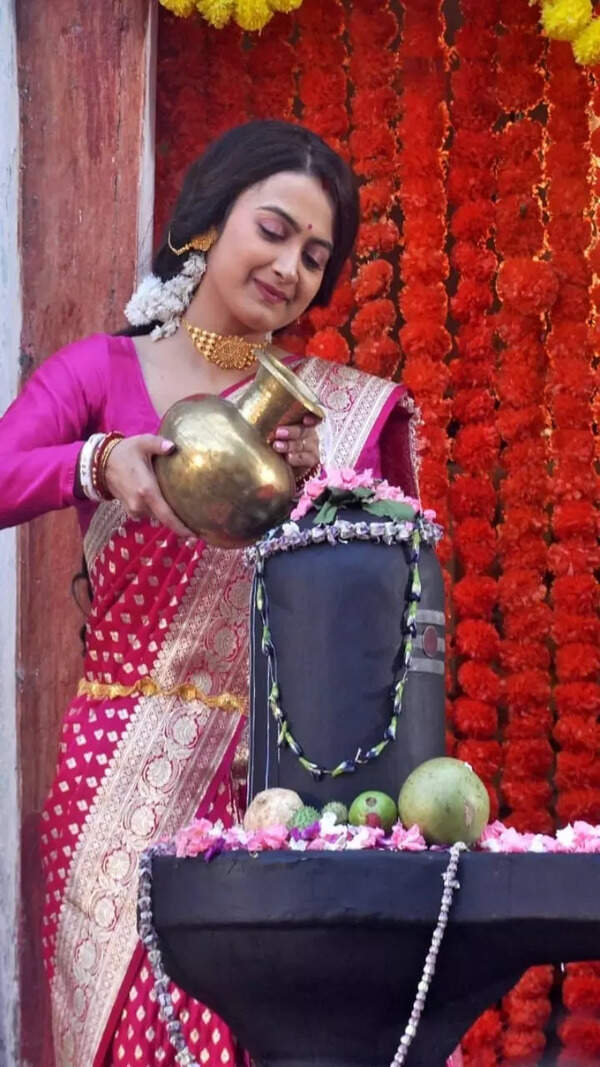 Pallavi Wallpapers