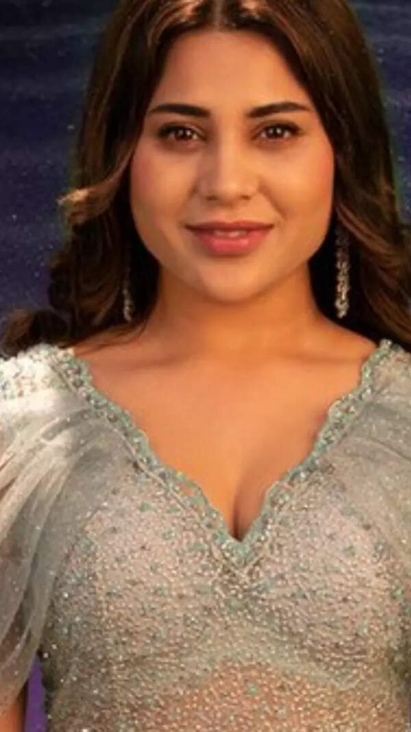 Hamida Khatoon Photos