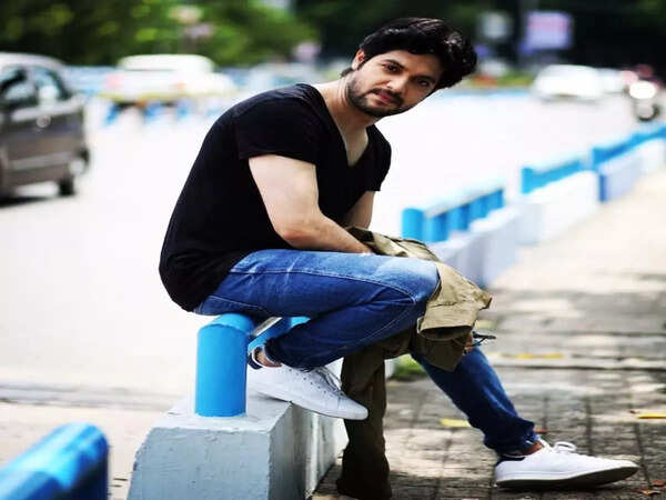 Vikram Chatterjee. Images