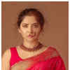 Article image for: <i class="tbold">sonalee</i> Kulkarni