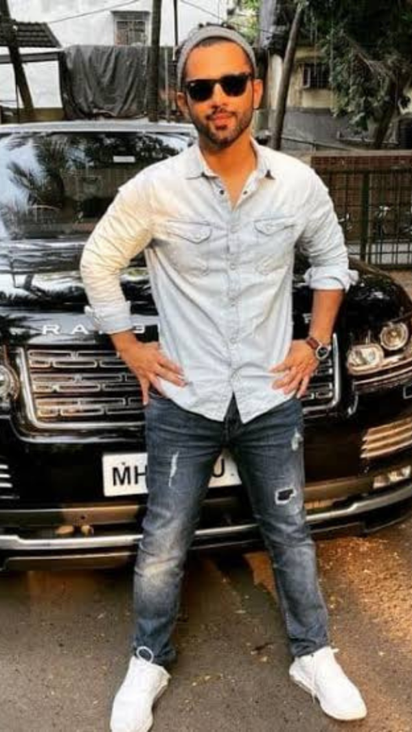 Rahul Vaidya Images