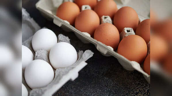 Brown Vs White eggs: Difference and which one is better for weight loss