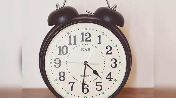 No fixed working hours