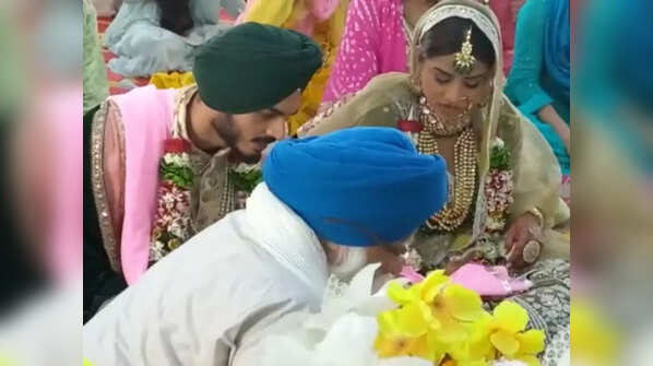 Newly married couple after lawan pheras