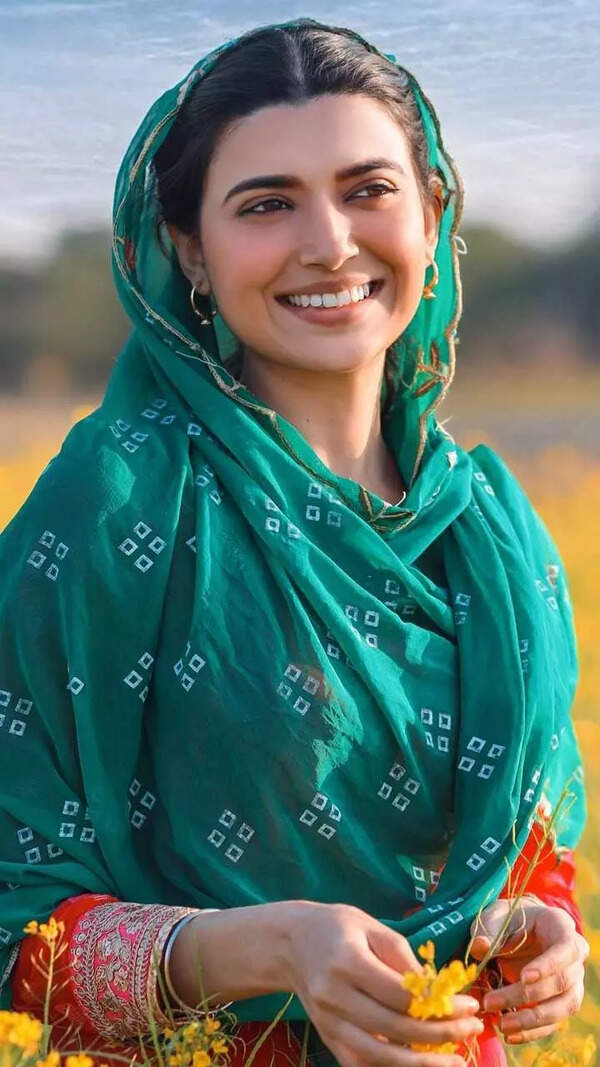 Nimrat Khaira Pictures