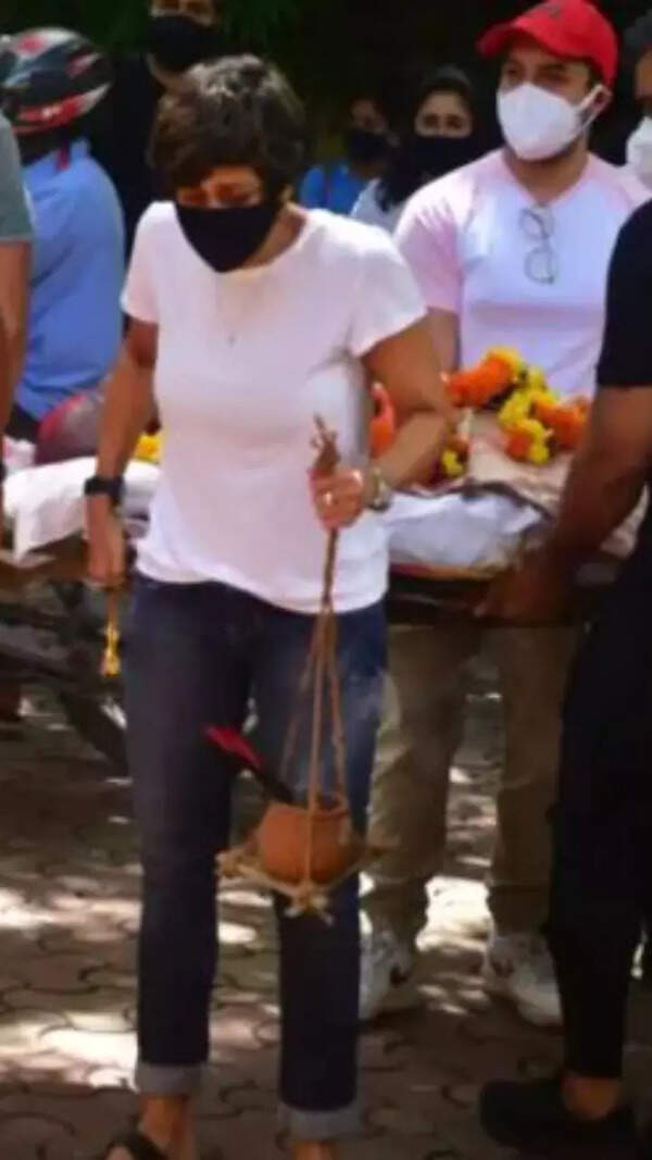 Mandira Bedi Photos
