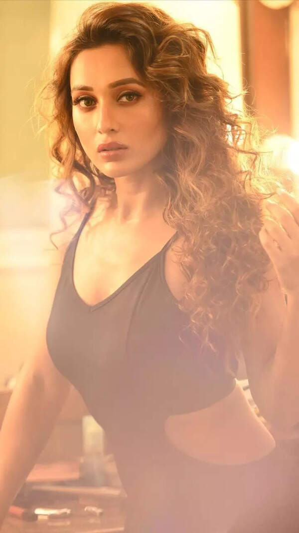 Mimi Chakraborty Stills