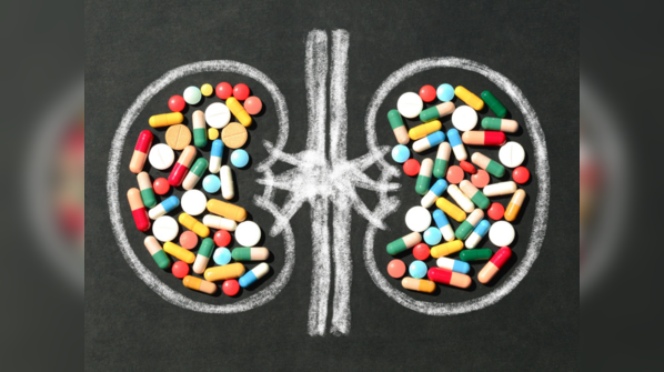 Who is more at risk of developing kidney issues?