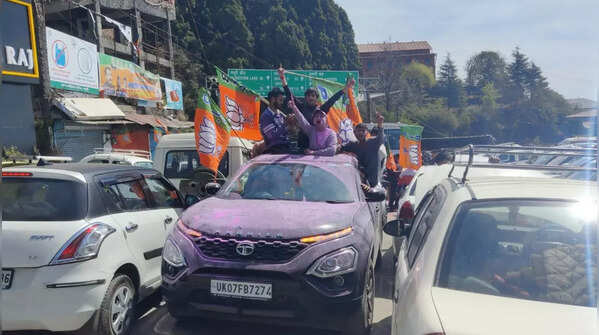 Photos of celebrations as BJP marching ahead in Uttarakhand