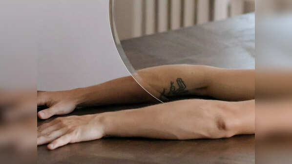 Advantages of having sex in front of the mirror