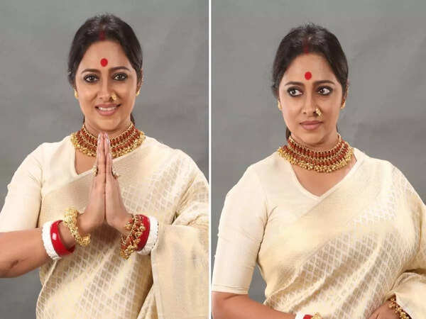 Anjana Basu Pictures