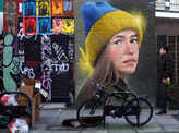 Powerful street art in support of Ukraine
