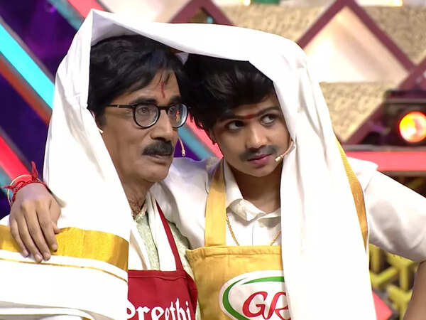 Manobala Stills