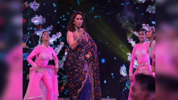 Undeniable charm, million-dollar smile and graceful dance performance: When Madhuri Dixit made Bengali audience go ‘Dhak Dhak’ in Super Singer Season 3's Finale